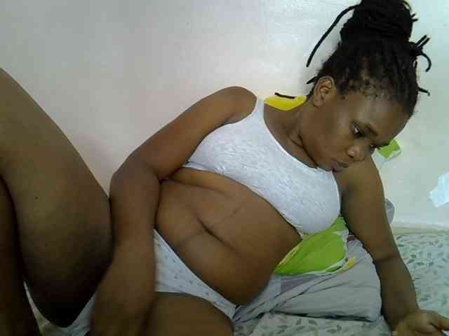 Ebonybootygirl webcam