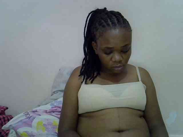 Ebonybootygirl webcam