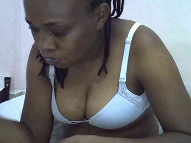 Ebonybootygirl webcam