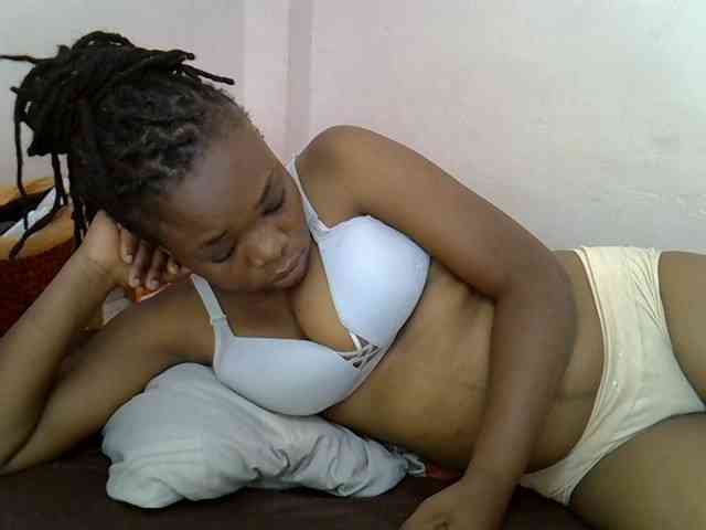 Ebonybootygirl webcam