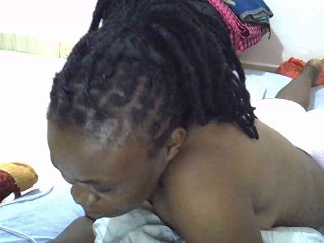 Ebonybootygirl webcam