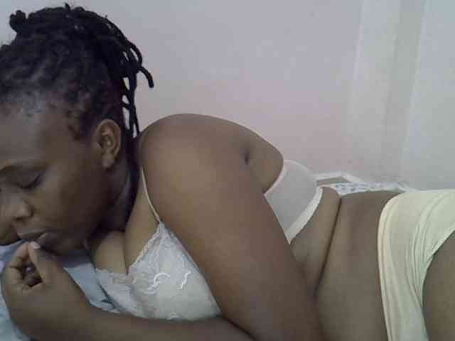 Ebonybootygirl webcam