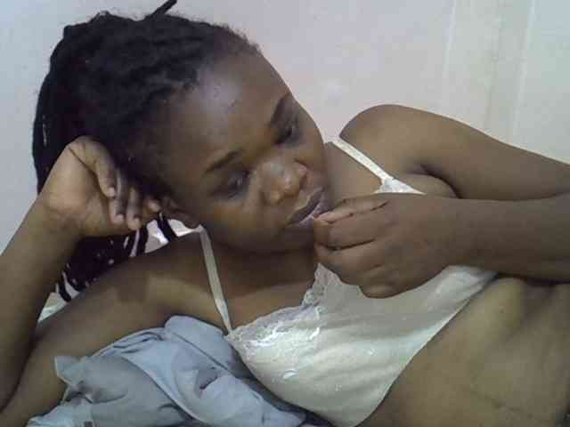 Ebonybootygirl webcam