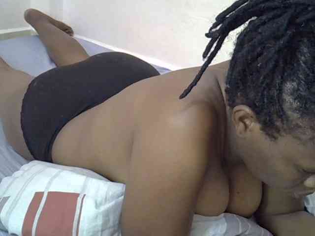 Ebonybootygirl webcam