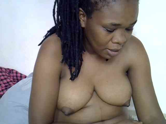 Ebonybootygirl webcam