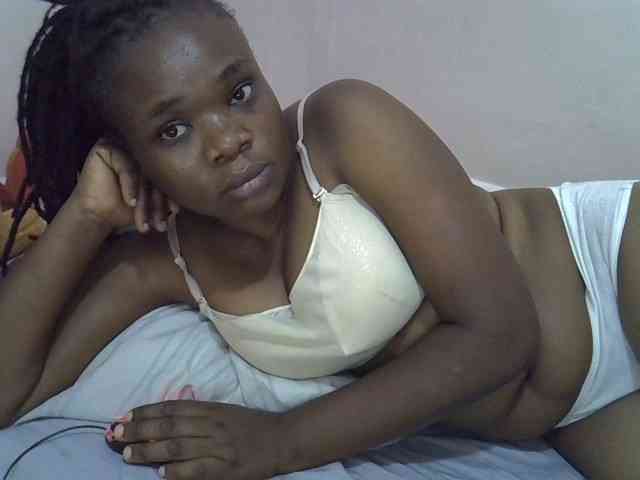 Ebonybootygirl webcam