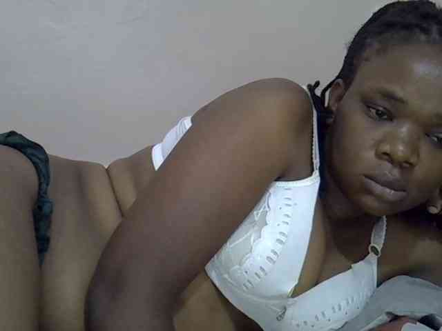 Ebonybootygirl webcam