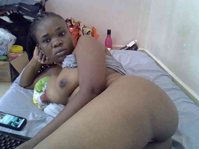 Ebonybootygirl webcam