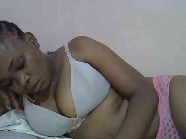 Ebonybootygirl webcam