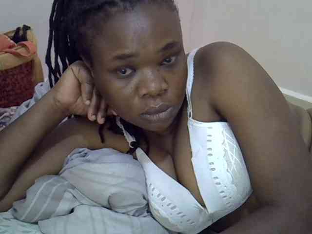 Ebonybootygirl webcam