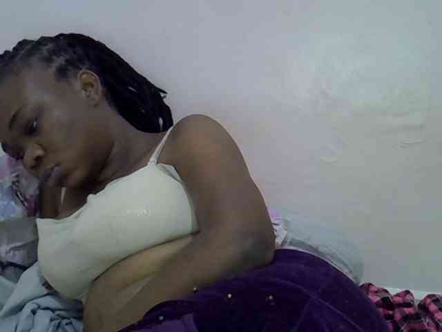 Ebonybootygirl webcam