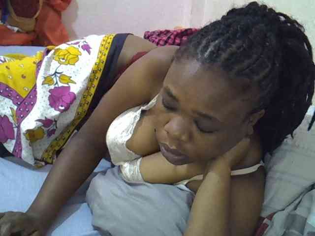 Ebonybootygirl webcam