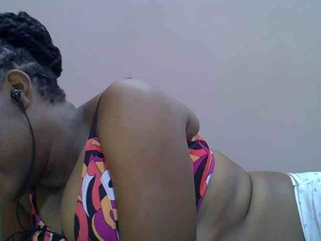 Ebonybootygirl webcam