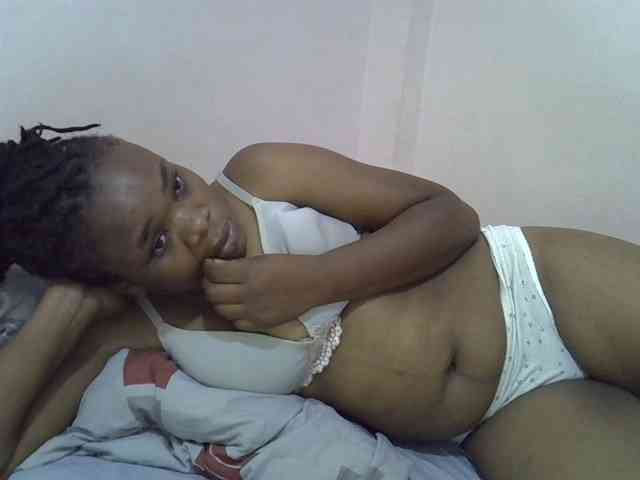 Ebonybootygirl webcam