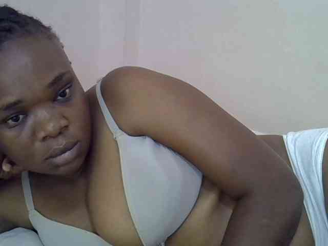 Ebonybootygirl webcam