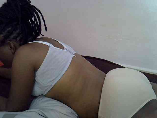 Ebonybootygirl webcam