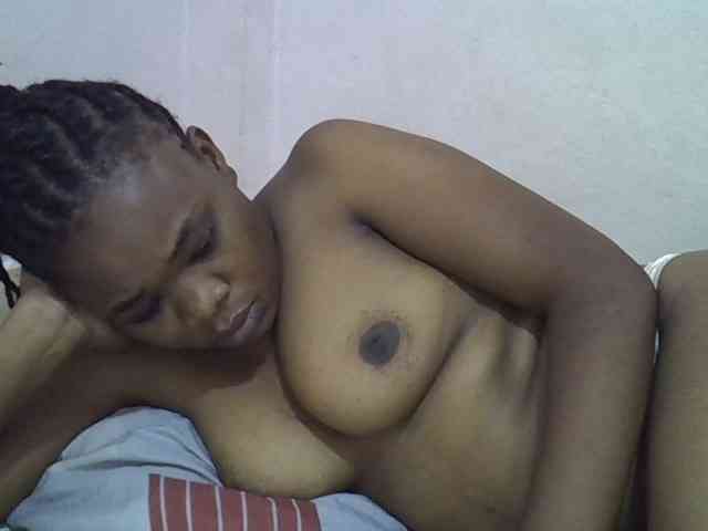 Ebonybootygirl webcam