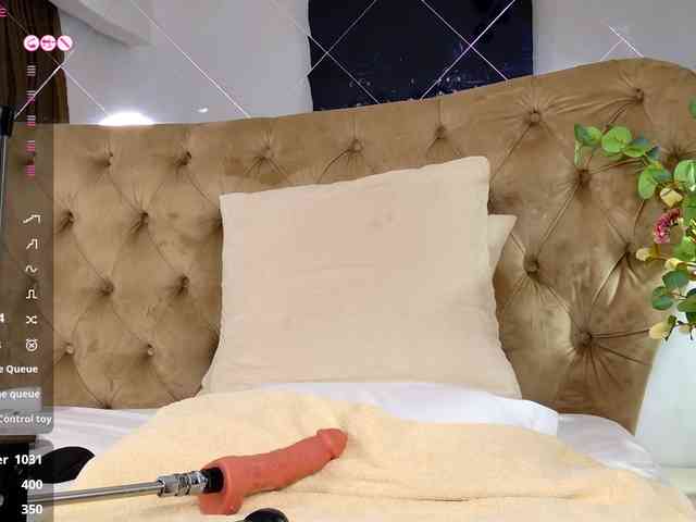 TiffanyWestXXX webcam