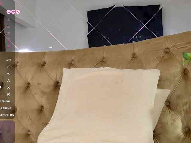 TiffanyWestXXX webcam