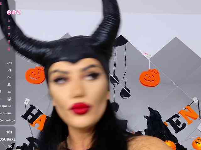 TiffanyWestXXX webcam