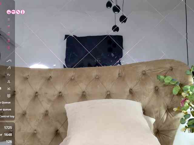 TiffanyWestXXX webcam