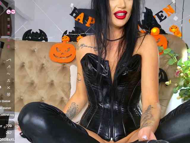 TiffanyWestXXX webcam