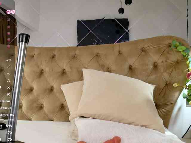 TiffanyWestXXX webcam