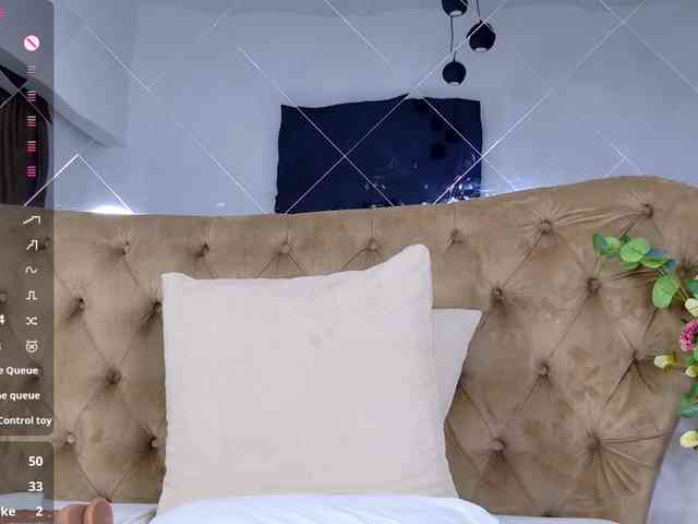 TiffanyWestXXX webcam