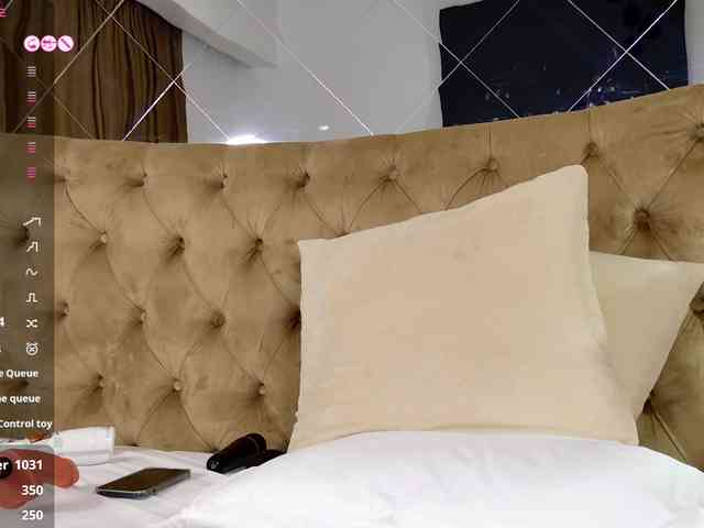 TiffanyWestXXX webcam