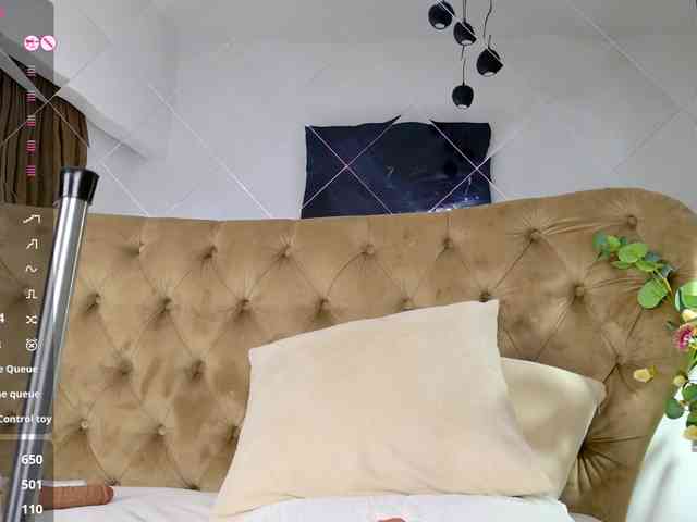 TiffanyWestXXX webcam