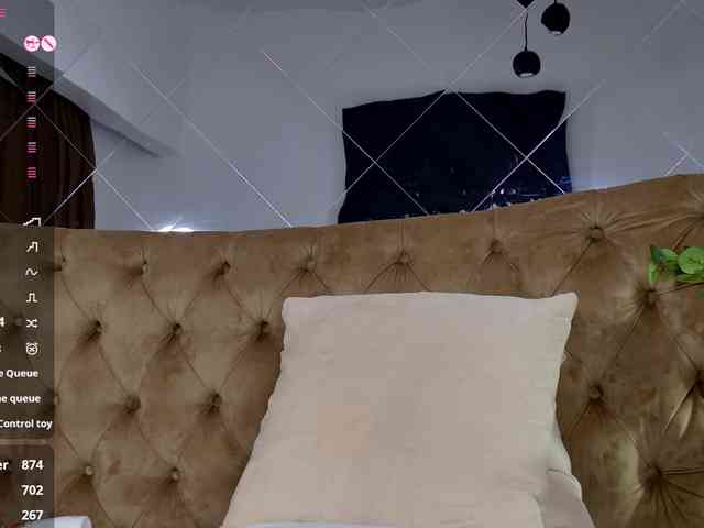 TiffanyWestXXX webcam