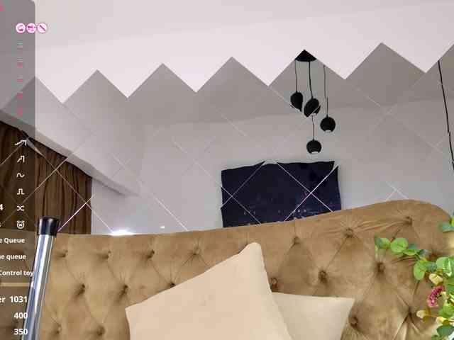 TiffanyWestXXX webcam