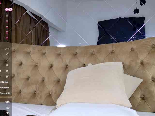 TiffanyWestXXX webcam