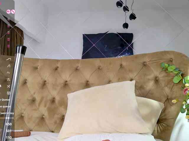 TiffanyWestXXX webcam