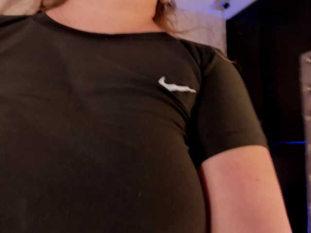  laurabassi chat room