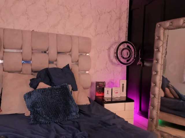 laurabassi's BongaCams show and profile