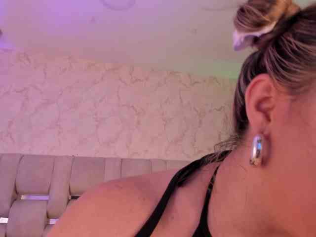 laurabassi laurabassi