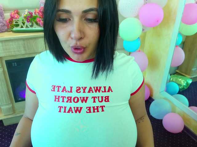 boobzilla's BongaCams show and profile