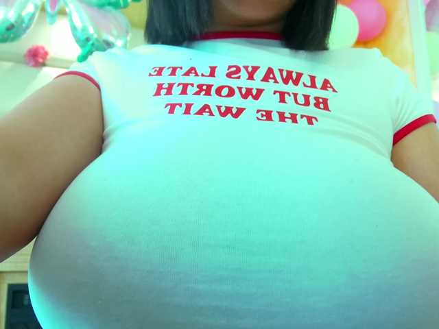 boobzilla's BongaCams show and profile