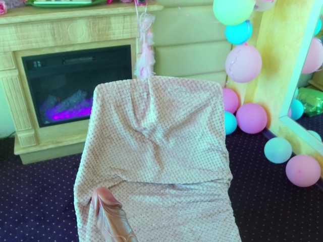 boobzilla's BongaCams show and profile