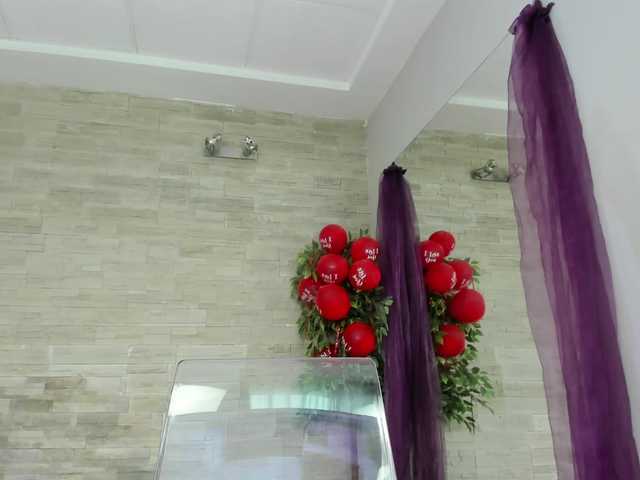 boobzilla's BongaCams show and profile