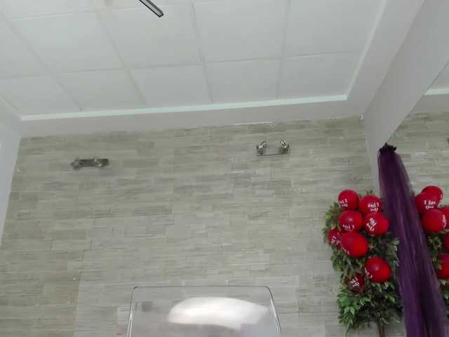 boobzilla's BongaCams show and profile