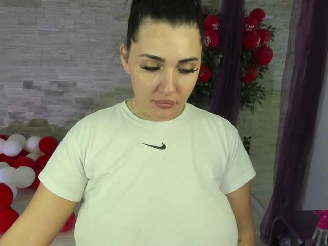 boobzilla's BongaCams show and profile