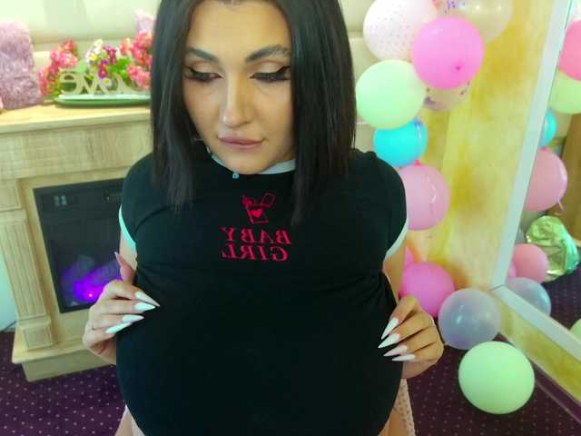 boobzilla's BongaCams show and profile