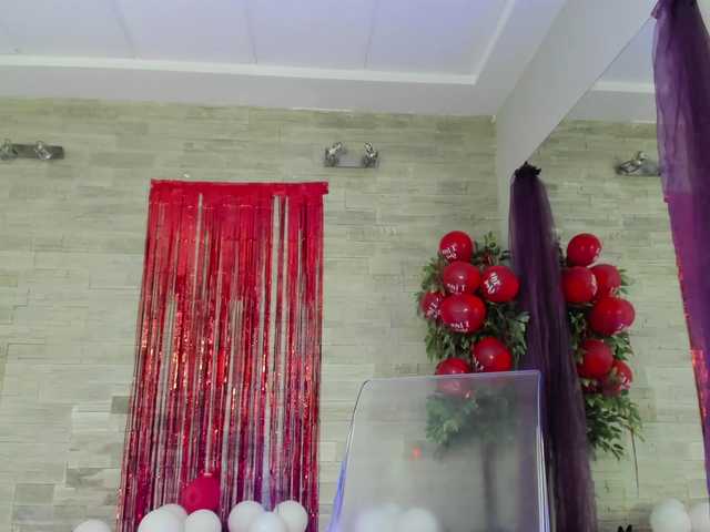 boobzilla's BongaCams show and profile