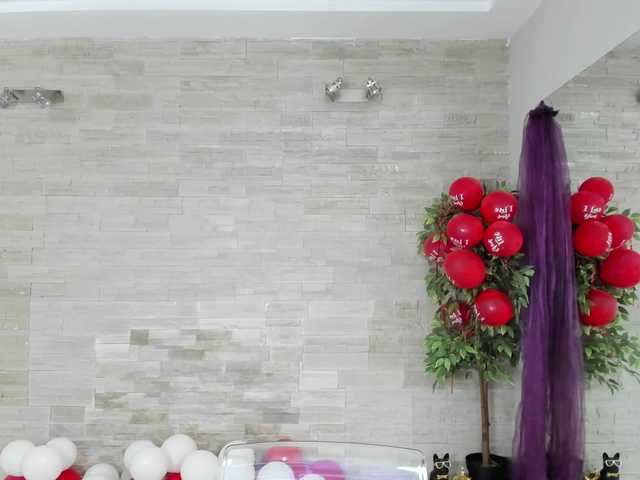 boobzilla's BongaCams show and profile