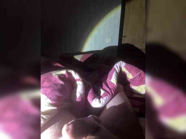 Stravbary Live Webcam on BongaCams