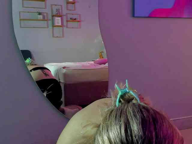 Lilithharper-vc webcam