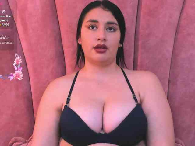 Katiajones-vc webcam