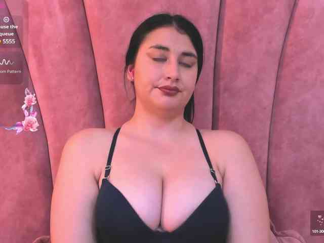 Katiajones-vc webcam